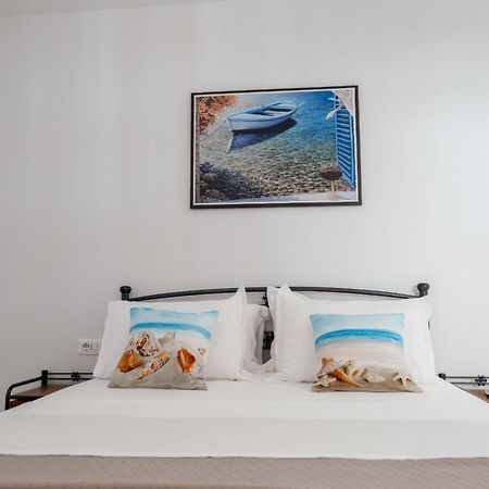 Aleksandra Apartments Sarandë Exterior foto