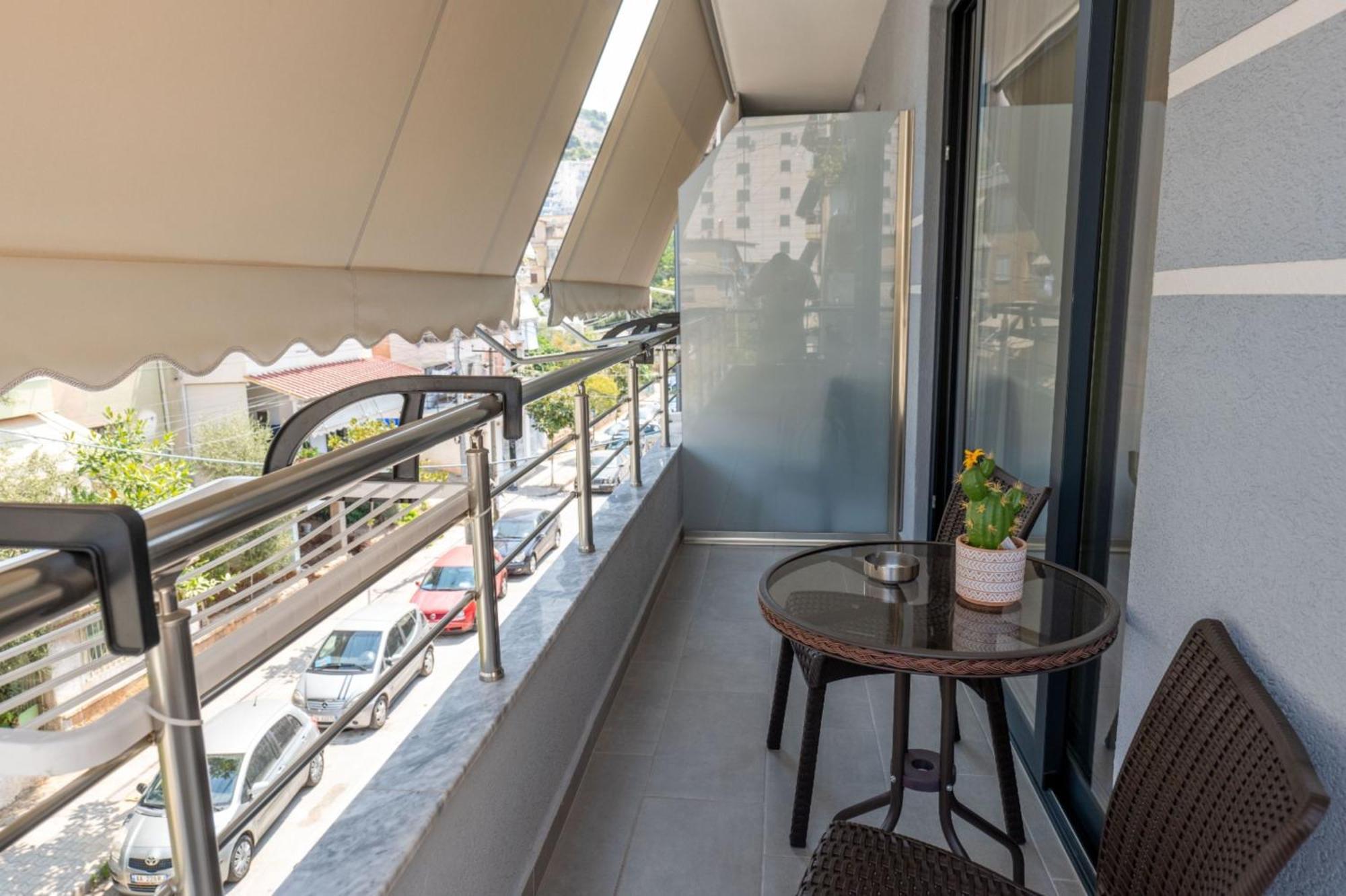 Aleksandra Apartments Sarandë Exterior foto